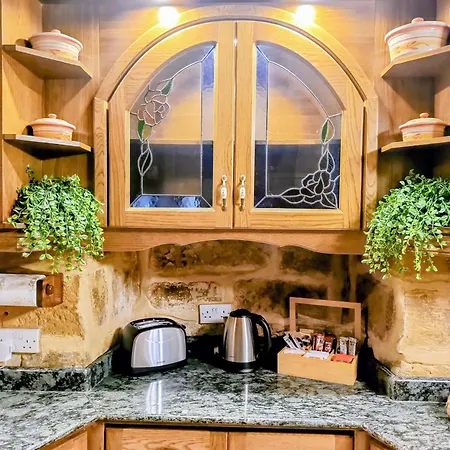 Mdina Gate Retreat - A Charming House Of Character