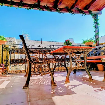 펜션 Mdina Gate Retreat - A Charming House Of Character