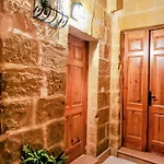 Prázdninový dům Mdina Gate Retreat - A Charming House Of Character *