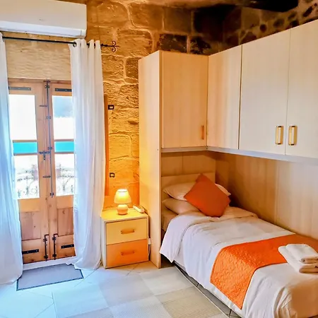 Semesterbostad Mdina Gate Retreat - A Charming House Of Character Rabat