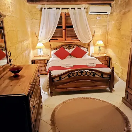 Mdina Gate Retreat - A Charming House Of Character Semesterbostad Rabat