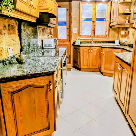 Ferienhaus Mdina Gate Retreat - A Charming House Of Character Rabat