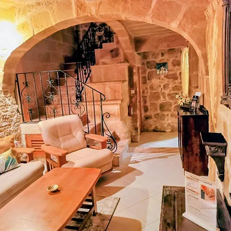Mdina Gate Retreat - A Charming House Of Character
