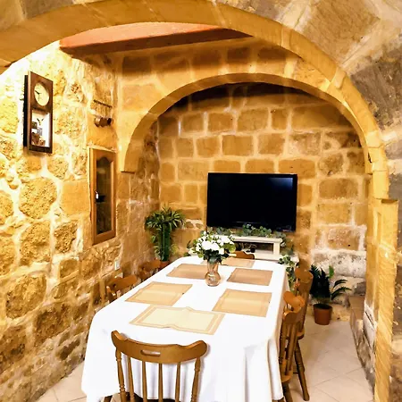 Mdina Gate Retreat - A Charming House Of Character Rabat